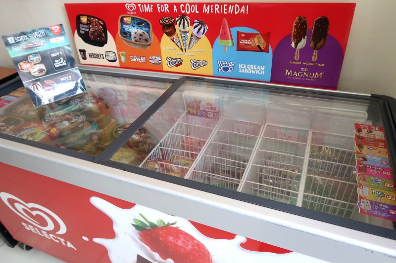 セブ島のセブンイレブンのアイスクリーム