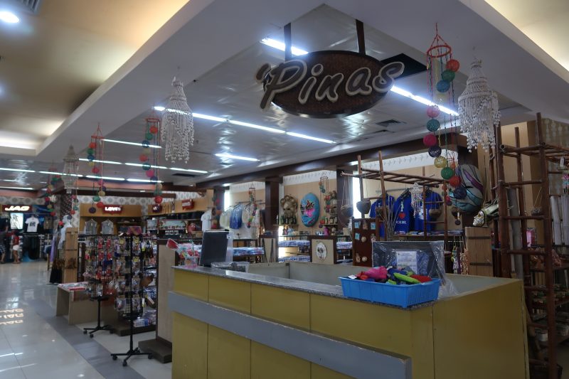 ガイサノ・グランドモールのお土産物コーナー