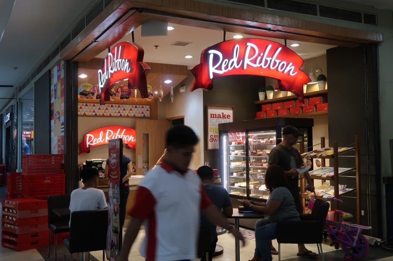ガイサノ・グランドモールのRED RIBBON