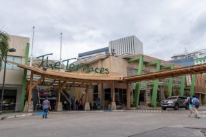 セブ島アヤラモールのテラス