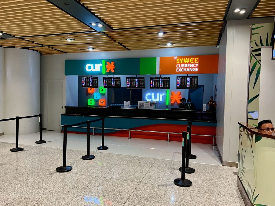 マクタン・セブ国際空港のターミナル2の両替