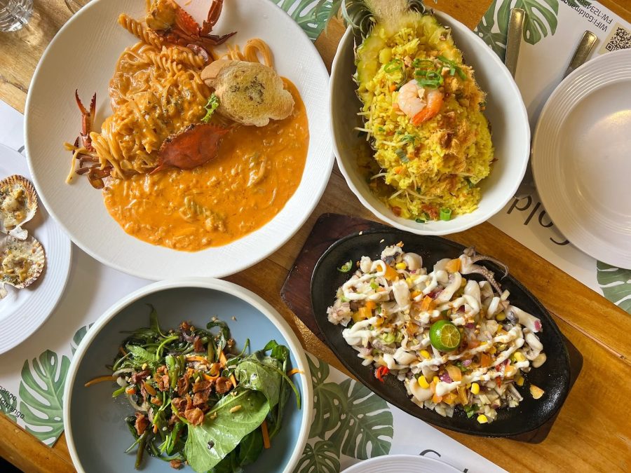 Gold Mango Grill（ゴールド・マンゴー・グリル）