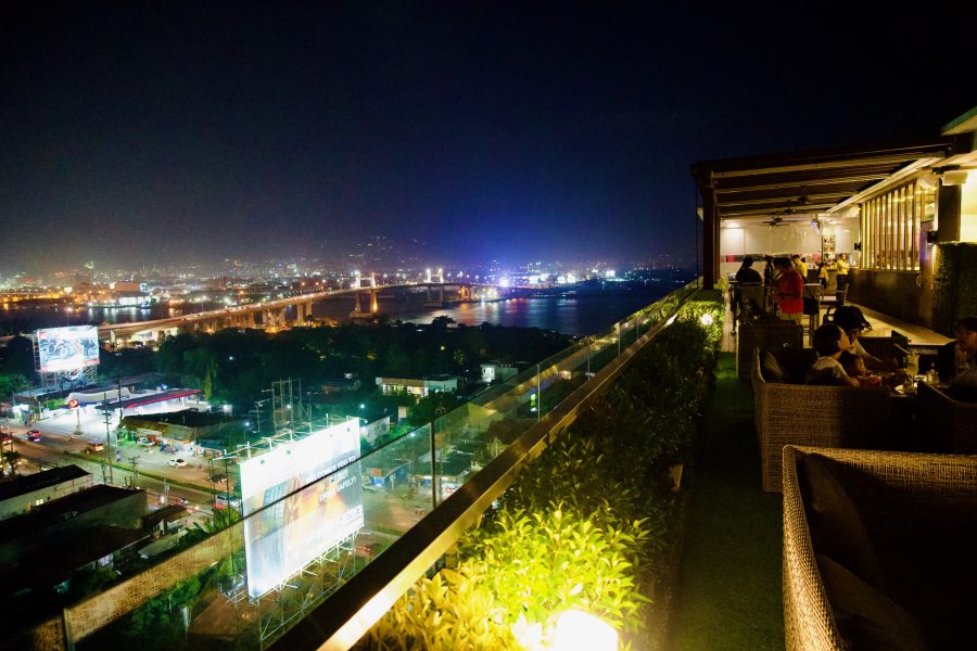 セブ島Scape Skydeckから見る夜景