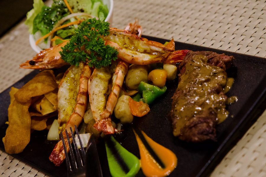 セブ島Scape Skydeckの料理